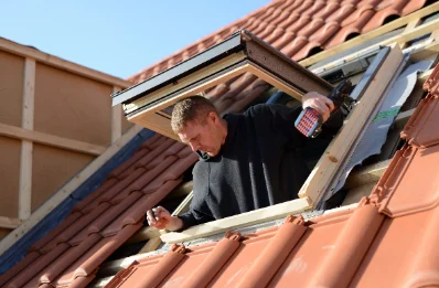 Pose de fenêtres de toit Velux à Lecey